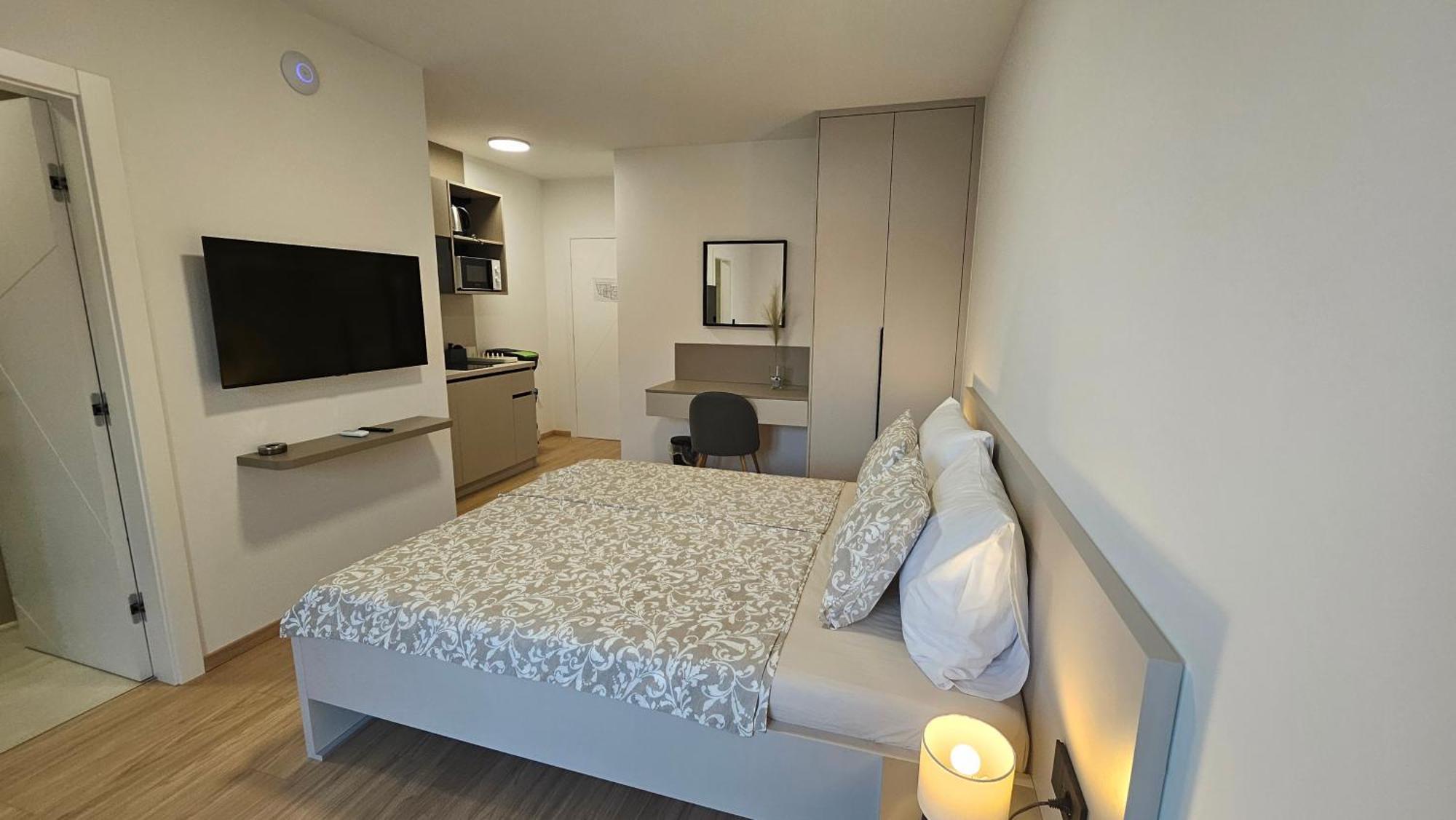 Richi Rooms & App Funtana Eksteriør bilde