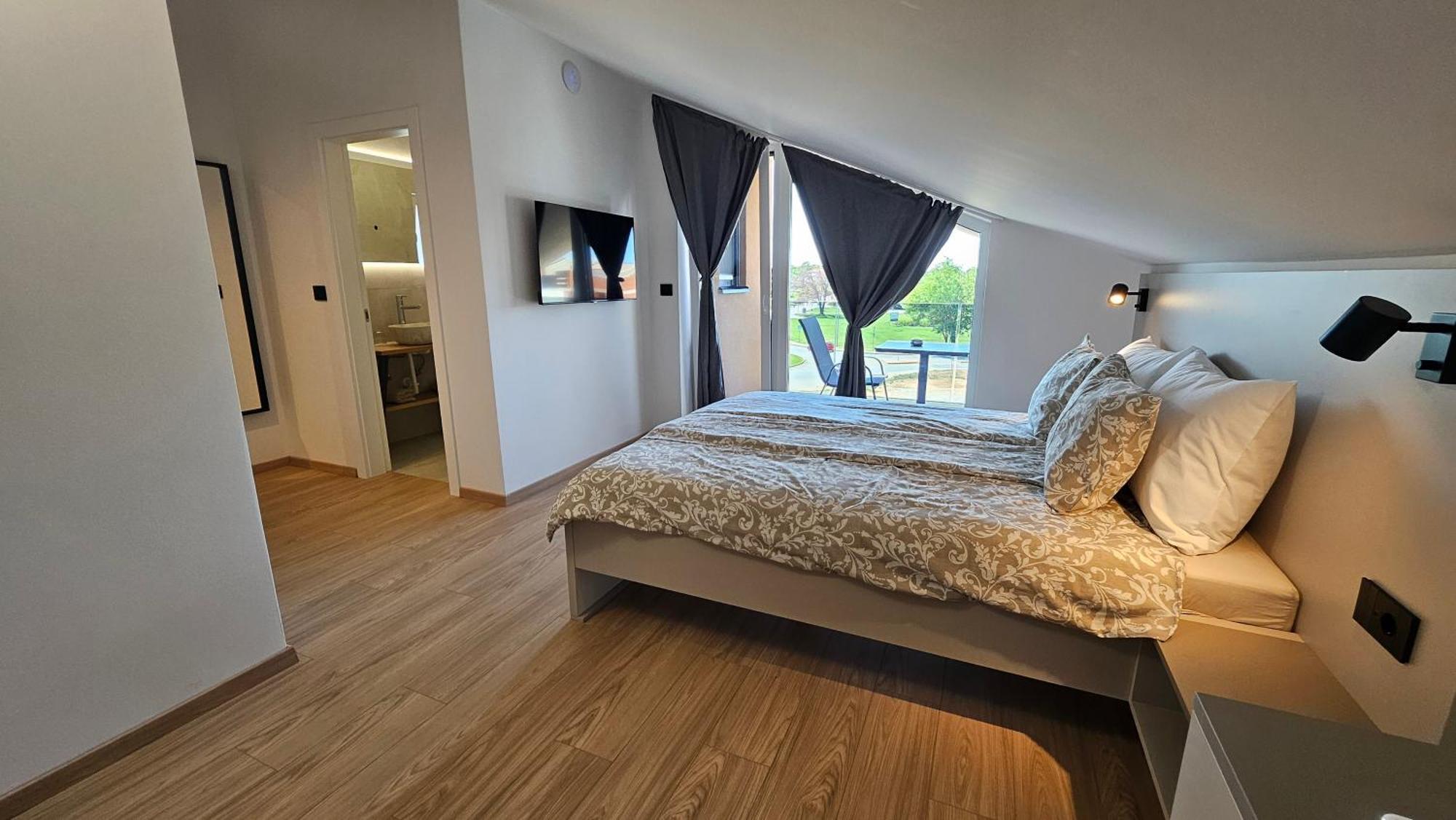 Richi Rooms & App Funtana Eksteriør bilde